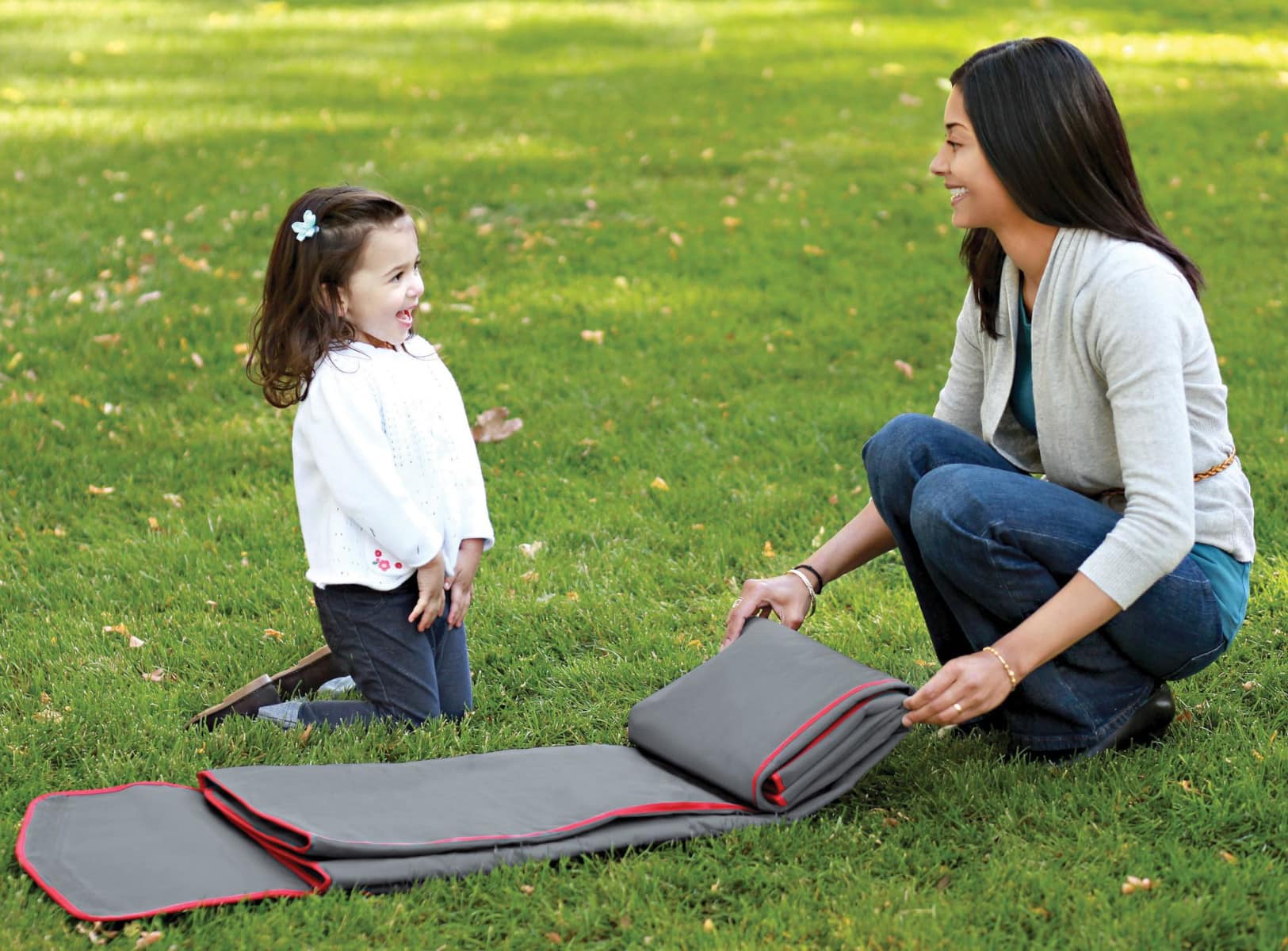 family-folding-jj-cole-picnic-beach-blanket