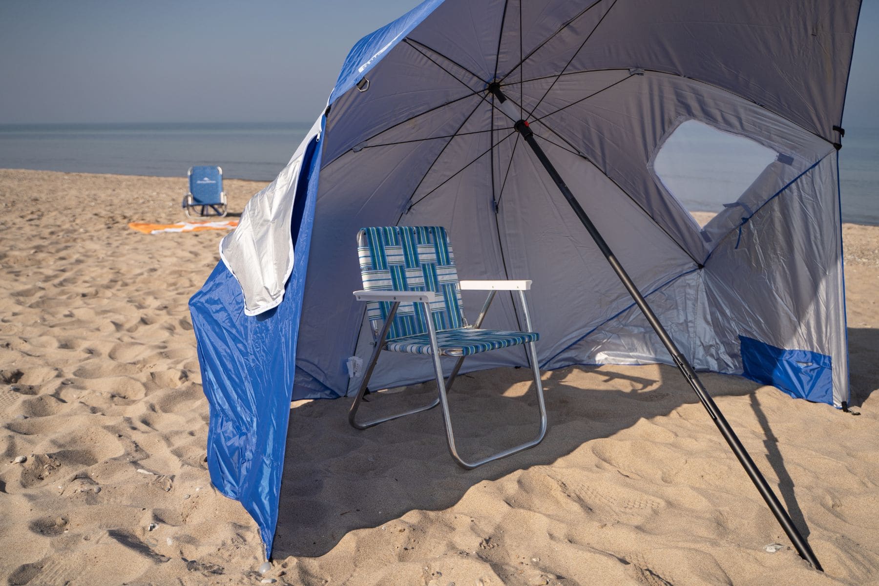 lawn-chair-usa-aluminum-webbed-under-umbrella