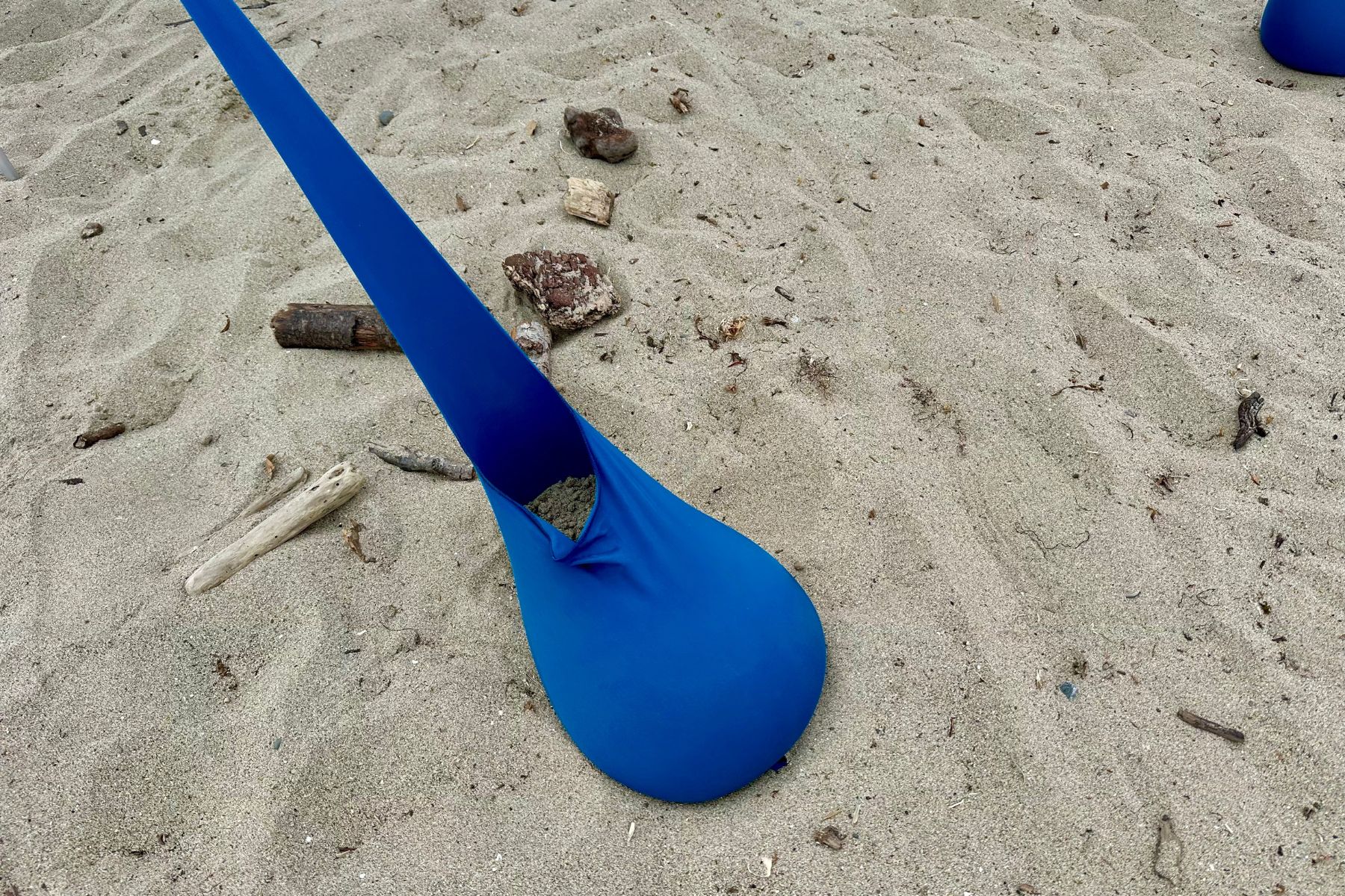 osoeri-beach-tent-extra-large-sandbag