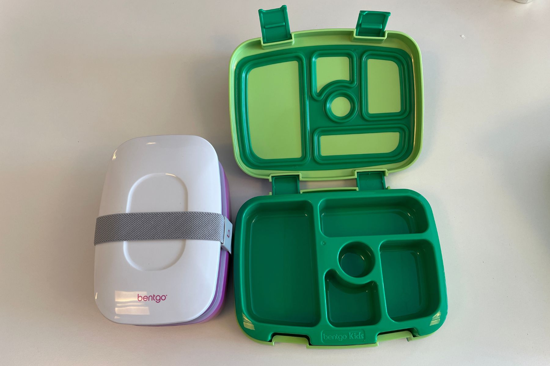 Bentgo lunch boxes are popular because of their quality and ease of cleaning. Not only dishwasher safe, but also microwave safe.