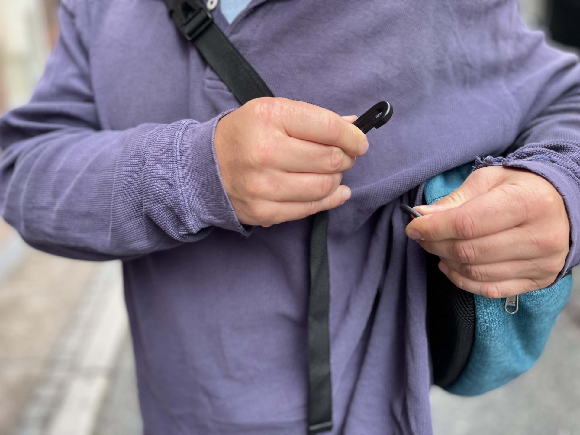 Waterfly Sling Bag 04