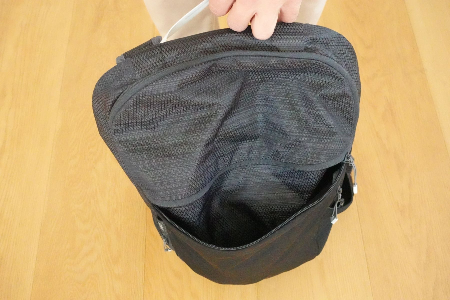 heimplanet-motion-arc-20l-front-top-view-on-floor