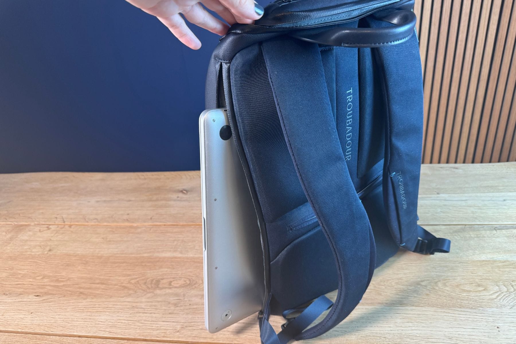 laptop compartment