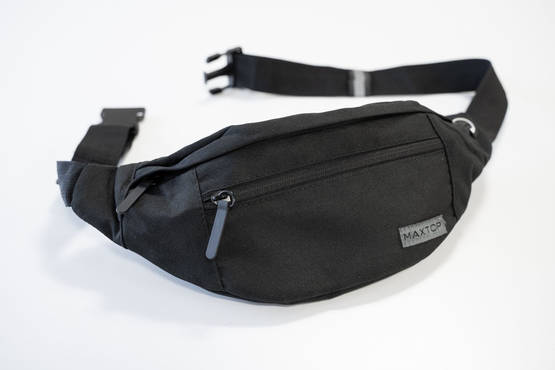 maxtop-flat-lay