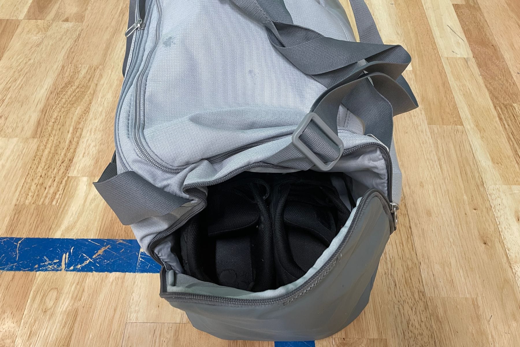 nike-brasilia-small-duffel-9-0-shoe