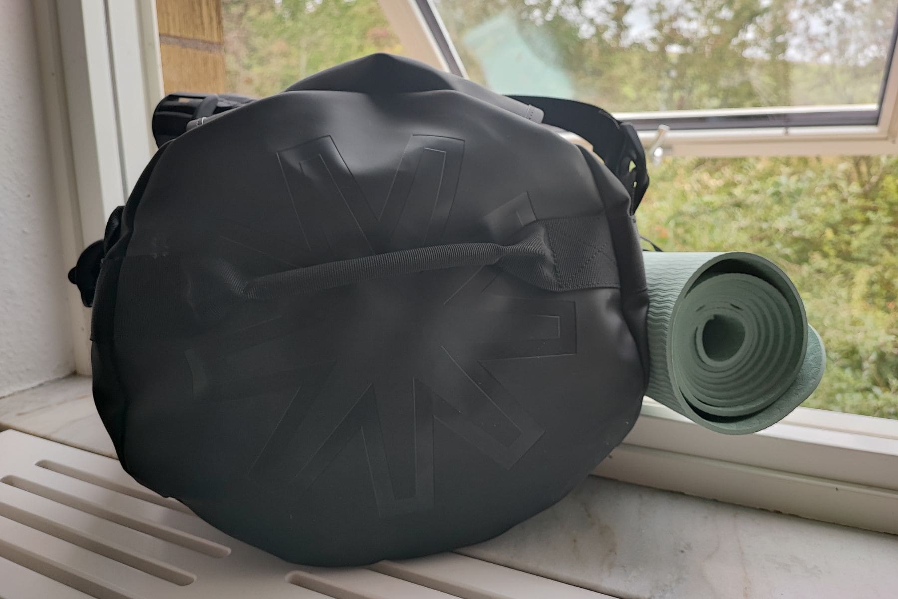 Rains Texel Duffel Bag Hybrid