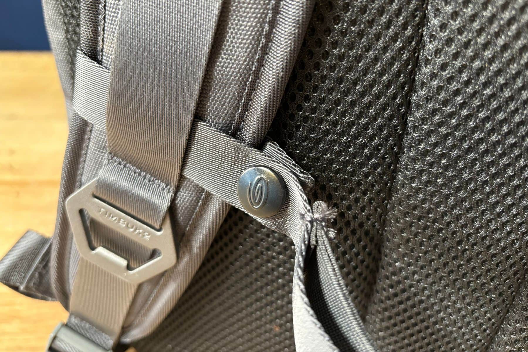 timbuk-2-spire-2-0-removable-strap