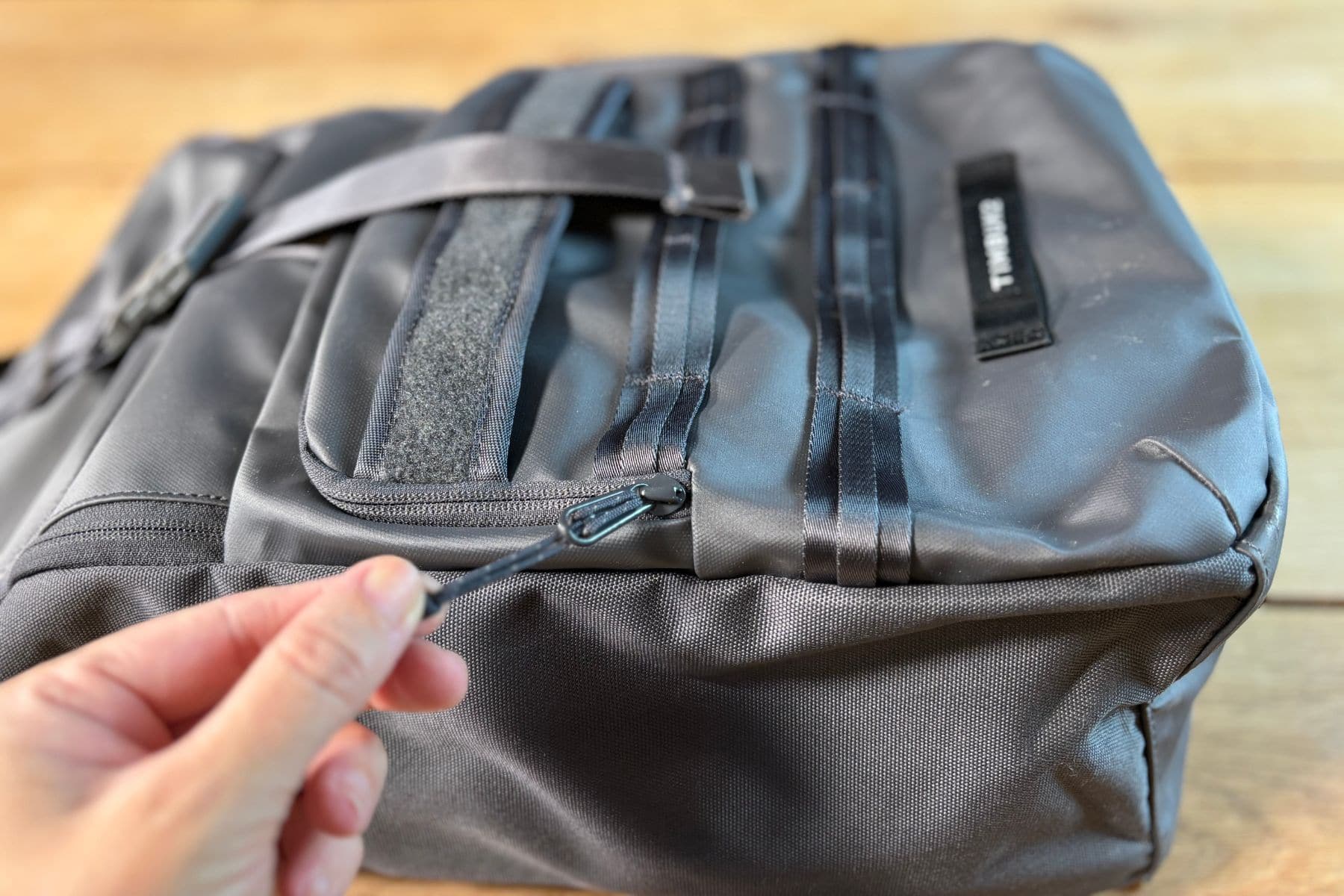 timbuk-2-spire-2-0-zipper-pulls