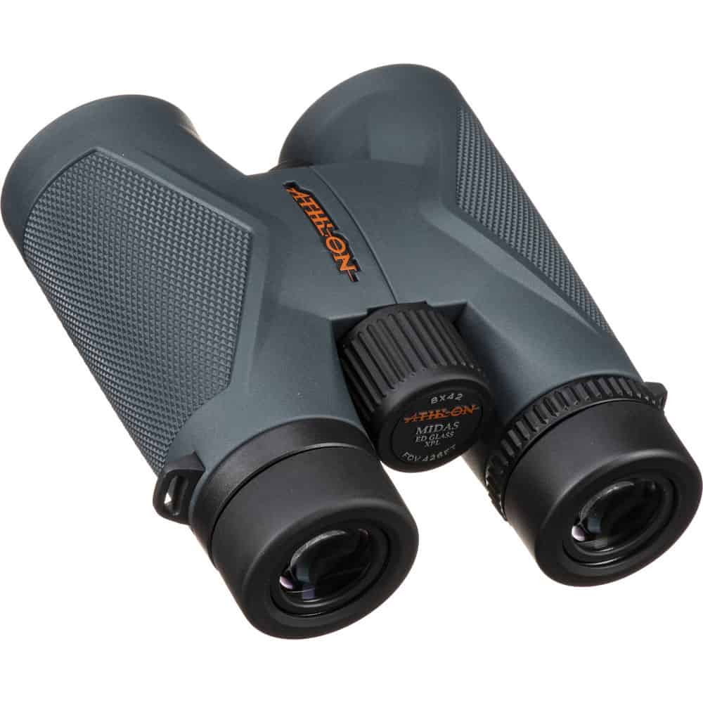 athlon-optics-midas-uhd-binoculars-ergonomics.jpg