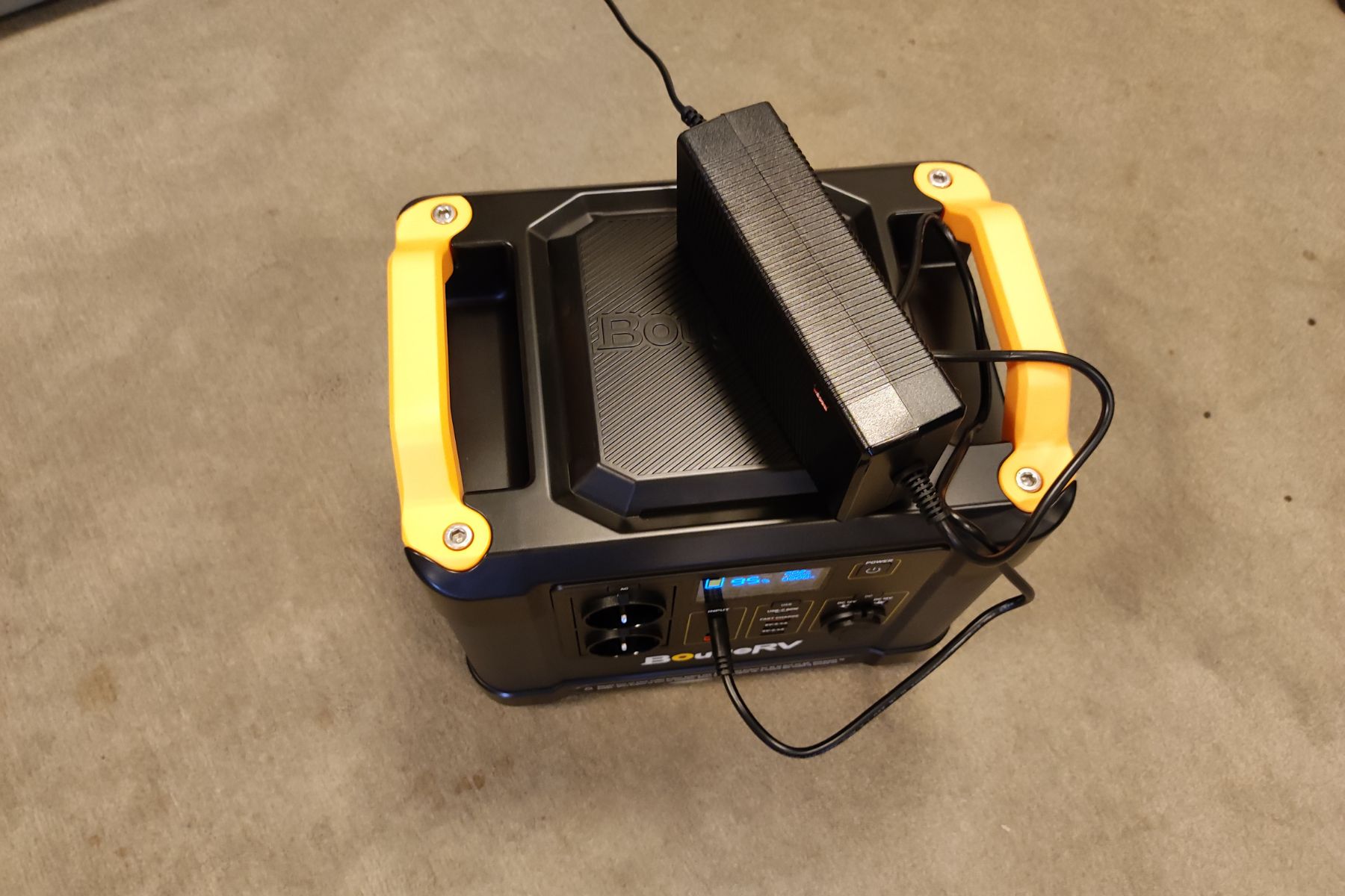 bougerv-fort-1000-portable-power-station-ac-adapter