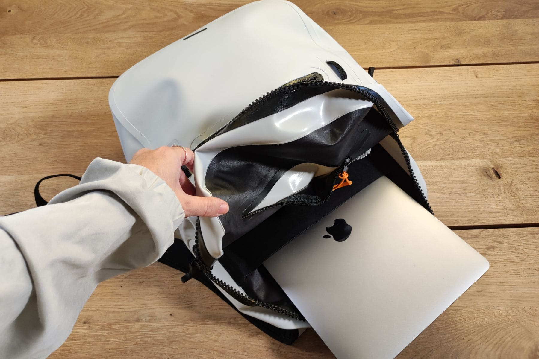 fogland-waterproof-backpack-15-25l-laptop