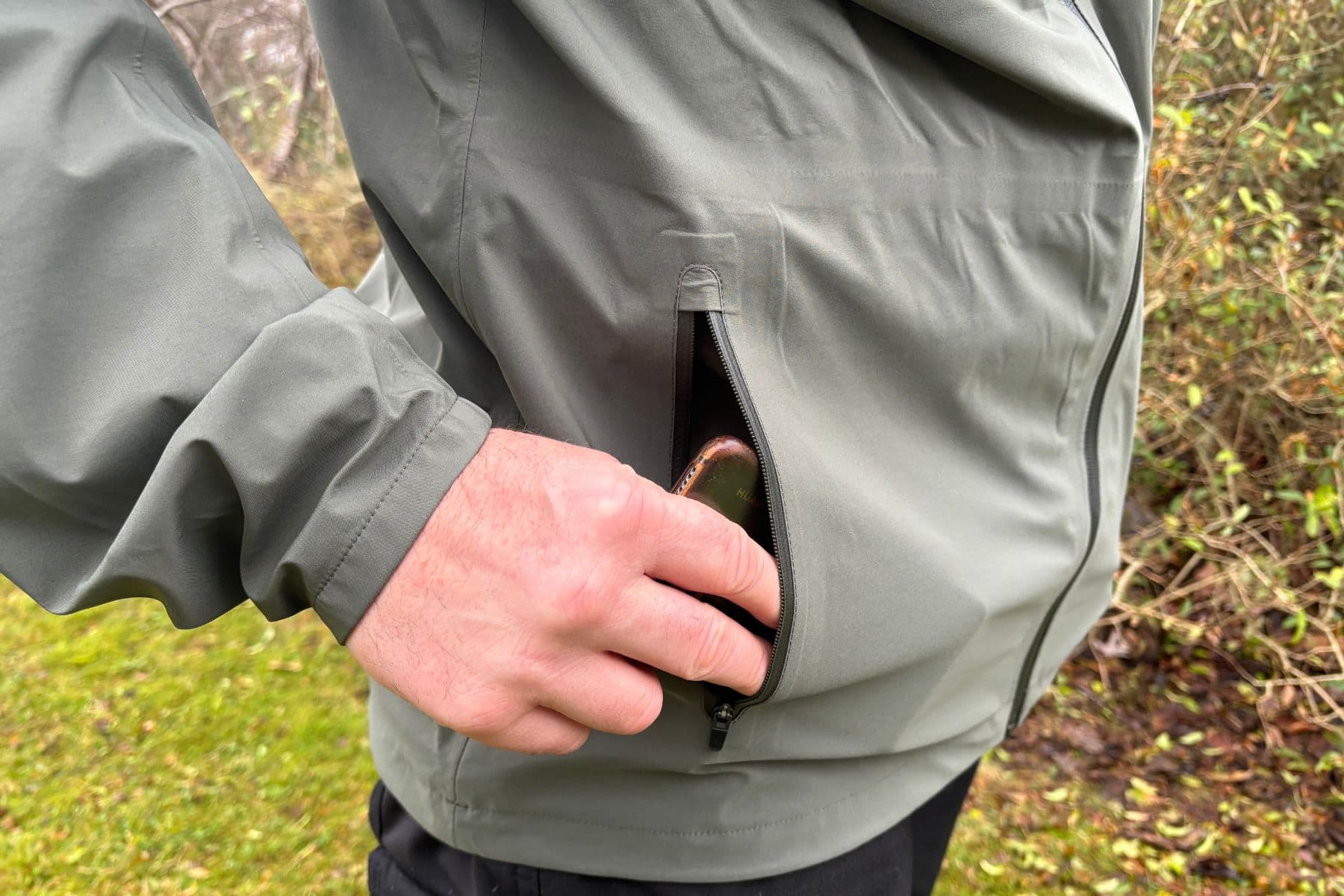 free-fly-cloudshield-rain-jacket-pocket