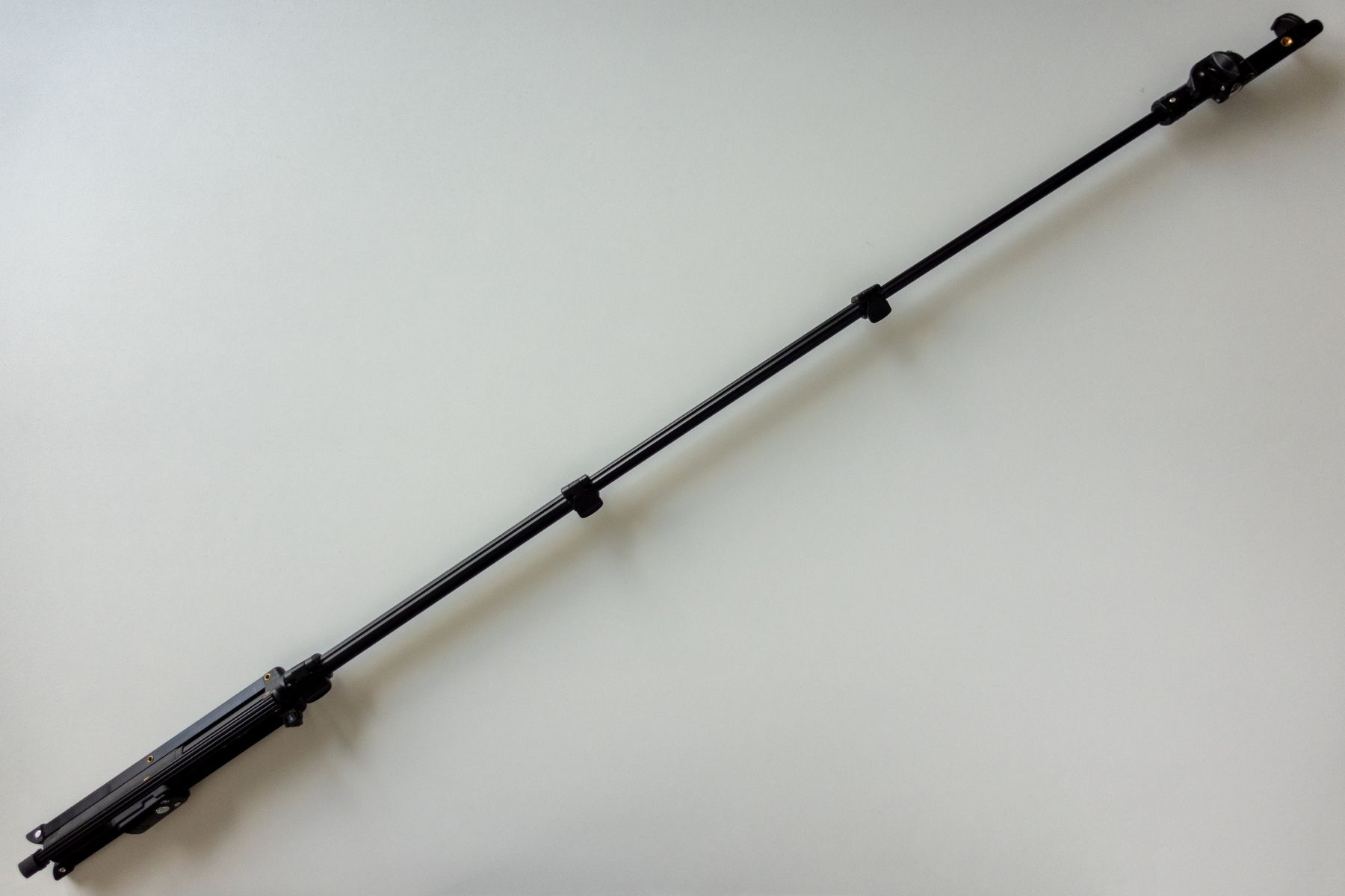 fugetek-51-selfie-stick-ease-of-use-fully-stretched