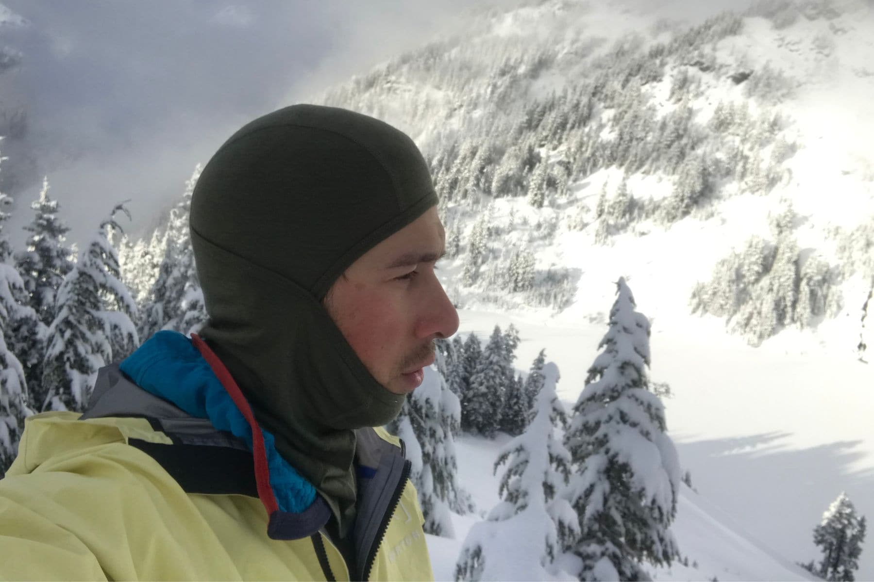 icebreaker-merino-oasis-balaclava-snowy