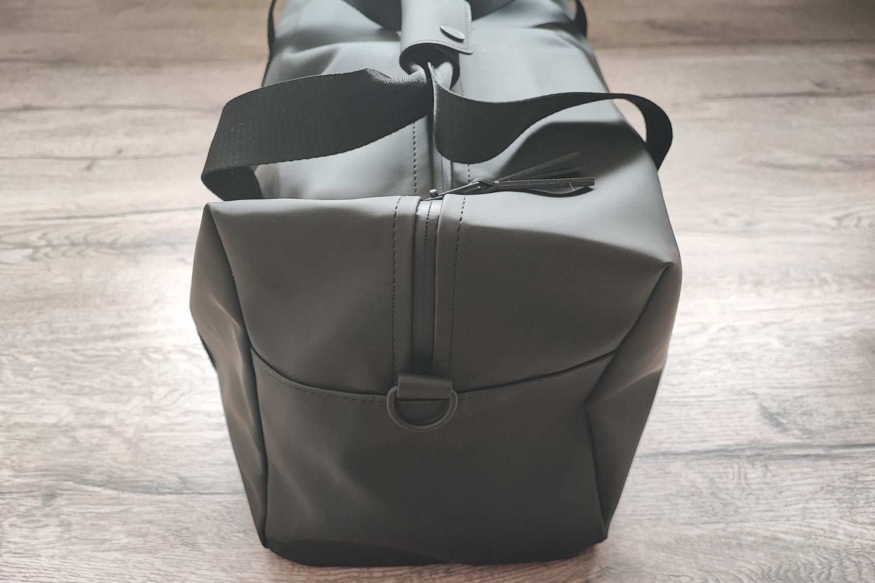 Rains Trail Gym Bag 27l Side