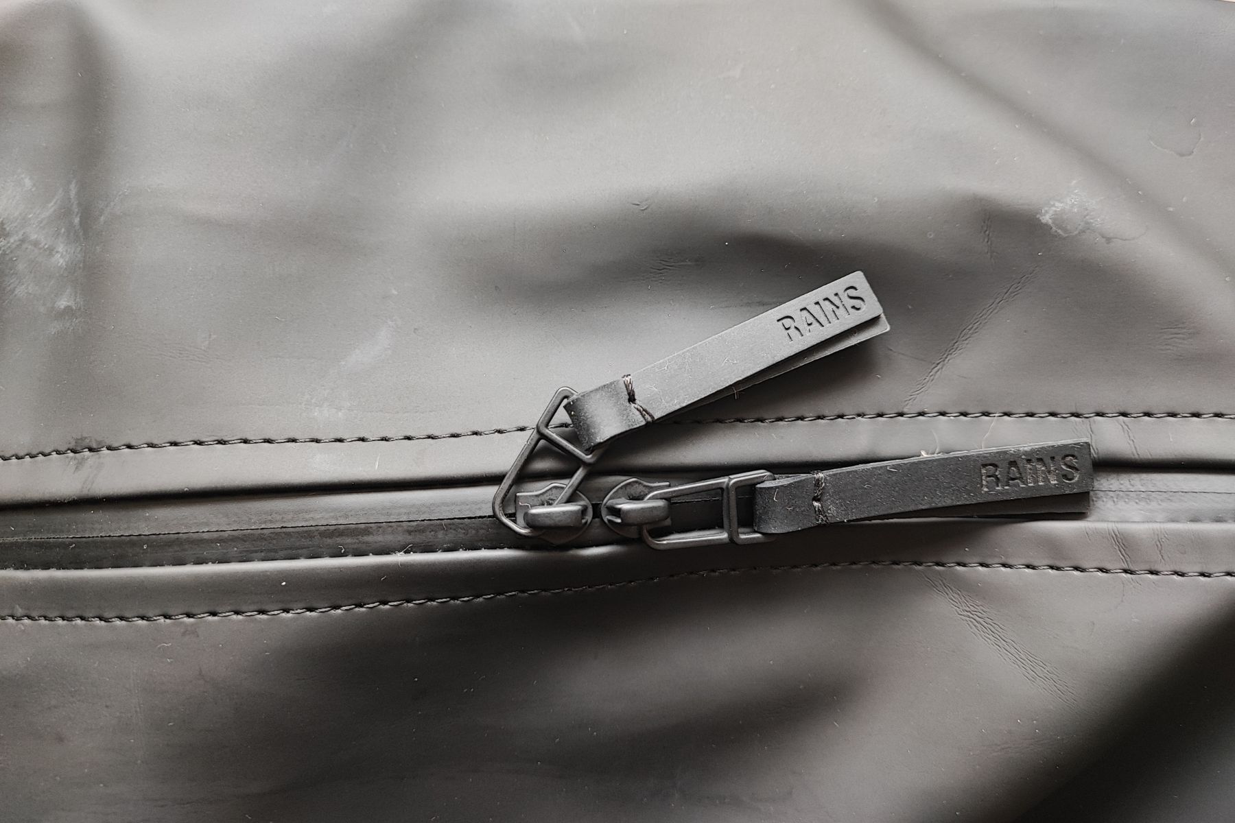 Rains Trail Gym Bag 27l Zipper