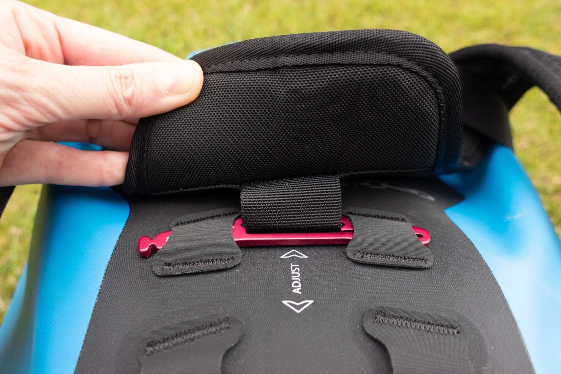 sea-to-summit-hydraulic-strap-adjust