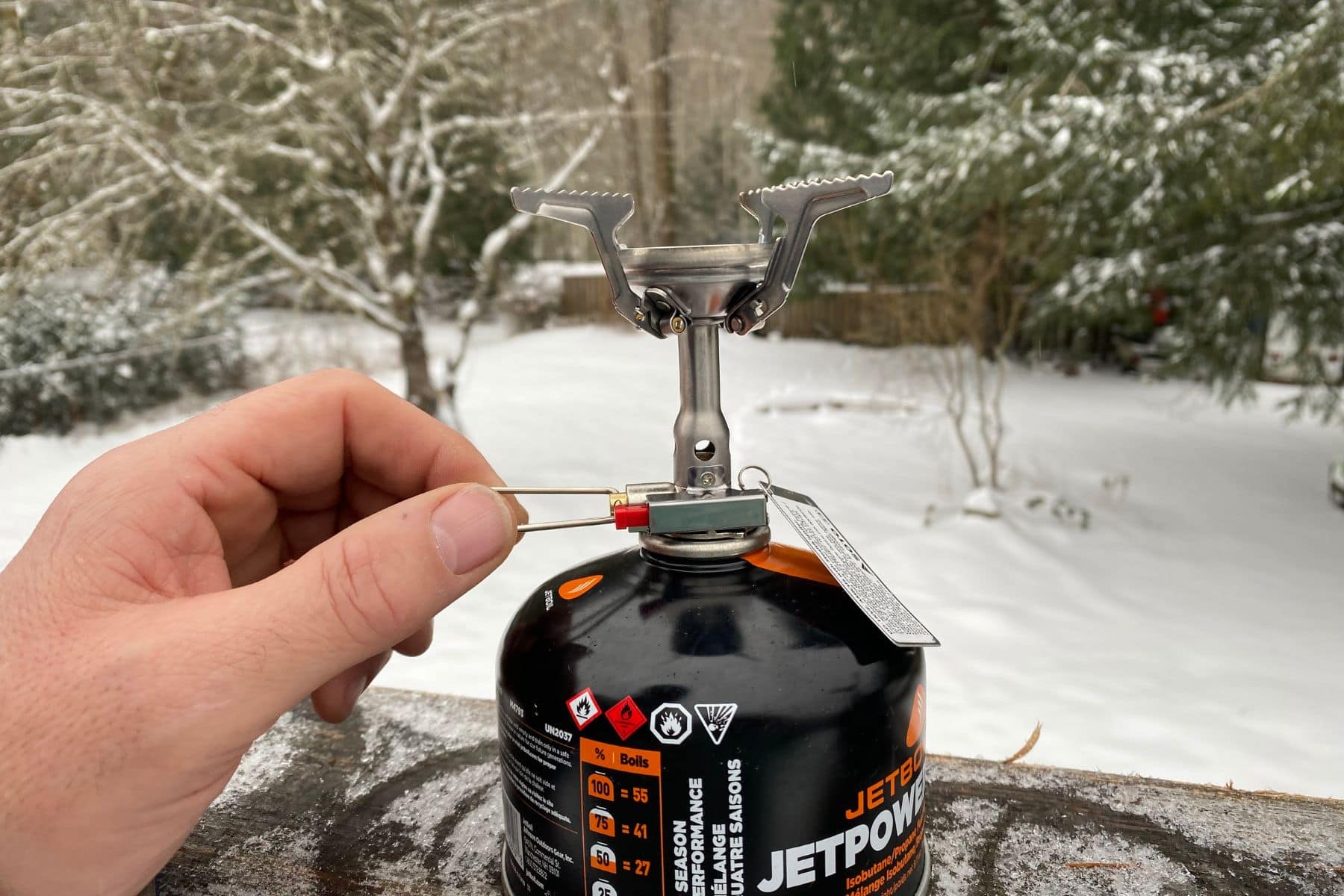 soto-amicus-stove-snow
