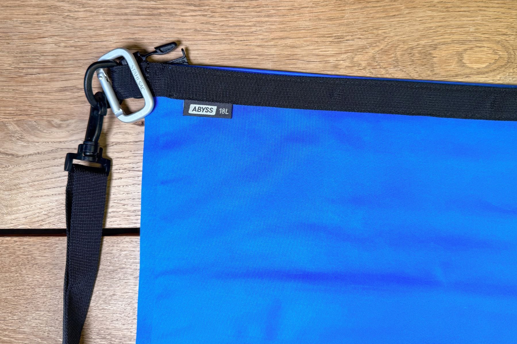 stahlsac-drylite-dry-bag-close
