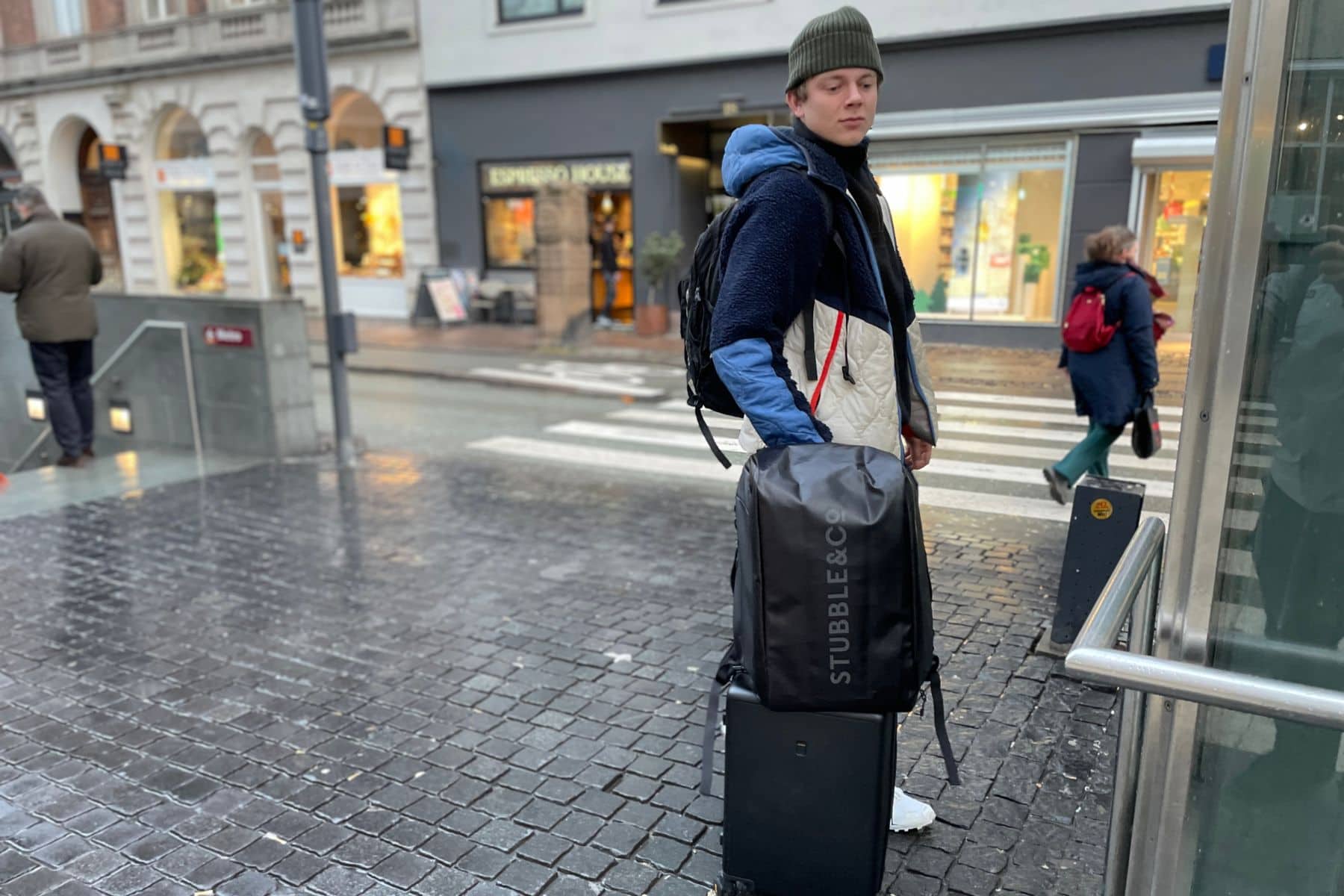 stubble-and-co-kit-bag-on-the-move