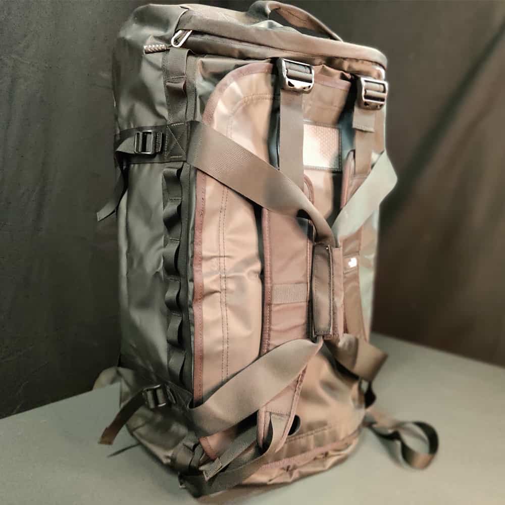 the-north-face-base-camp-duffel-bag-back-photo.jpg