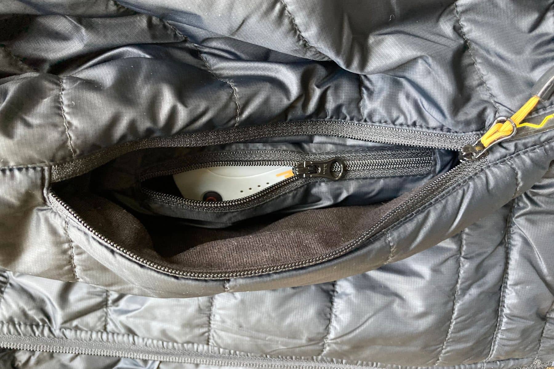 volt-cracow-7v-pockets