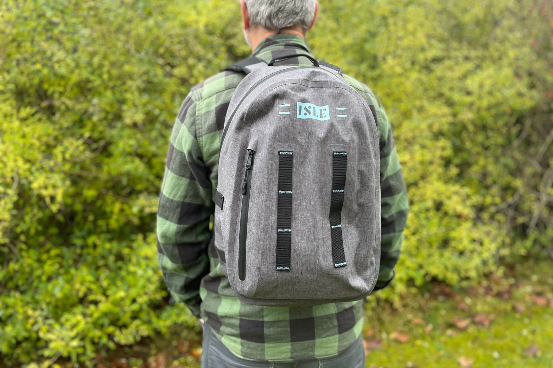 waterproof-backpacks-guide-back-isle
