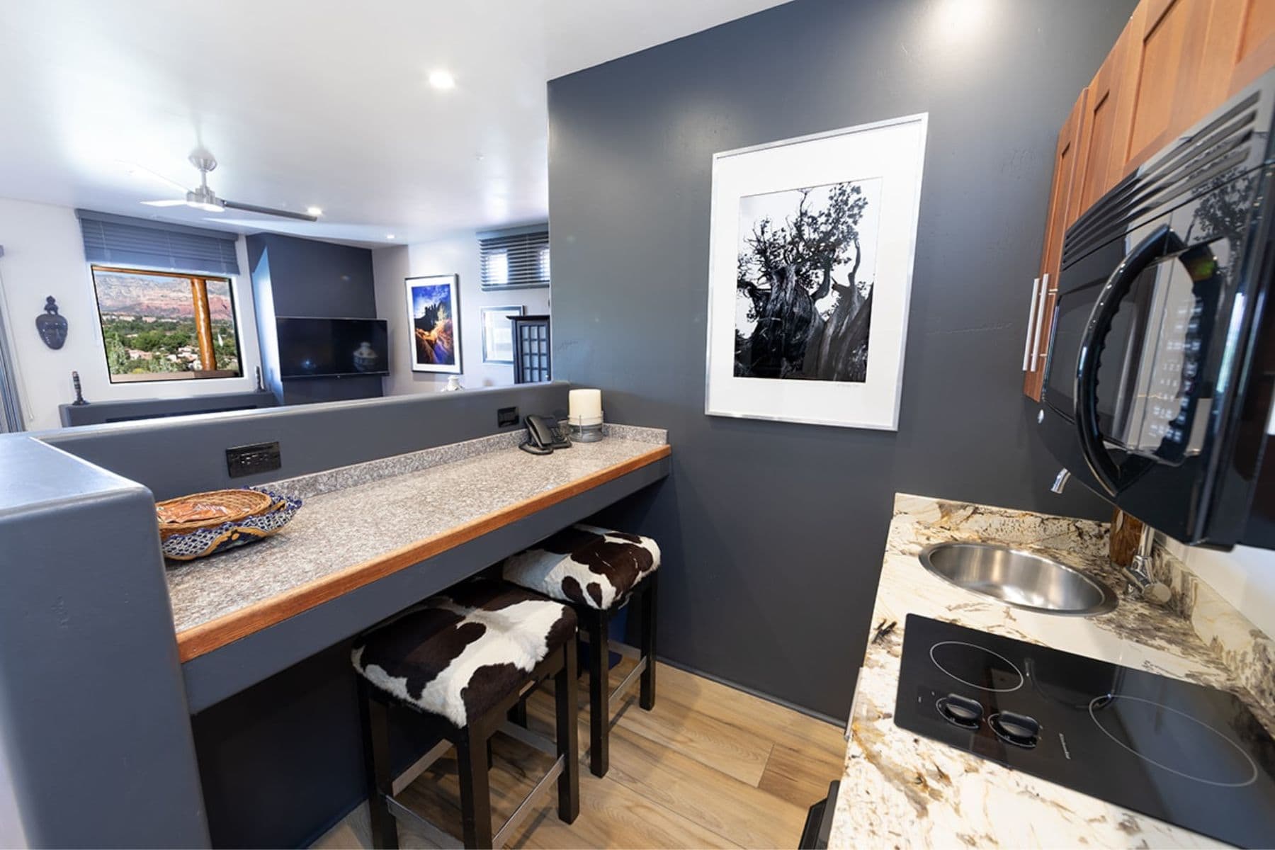 a-sunset-chateau-kitchen