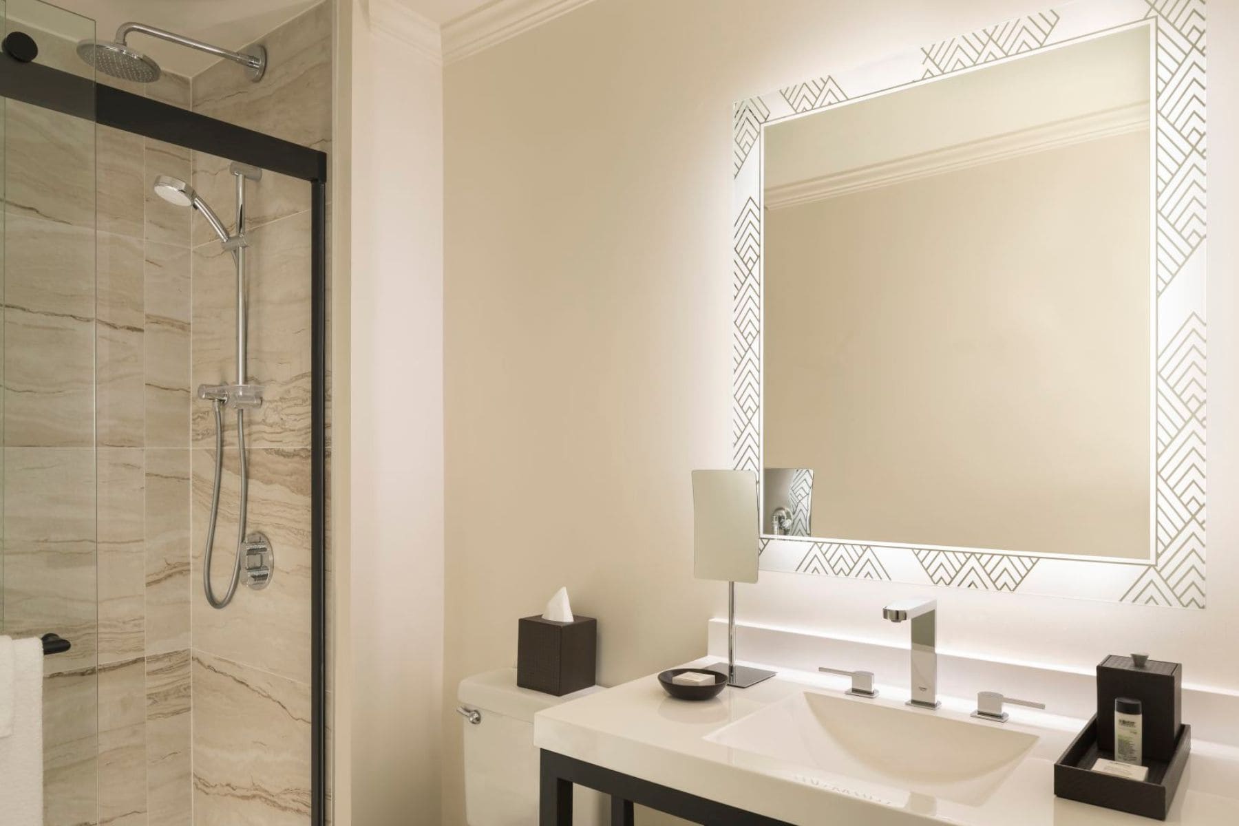 amara-resort-and-spa-mirror