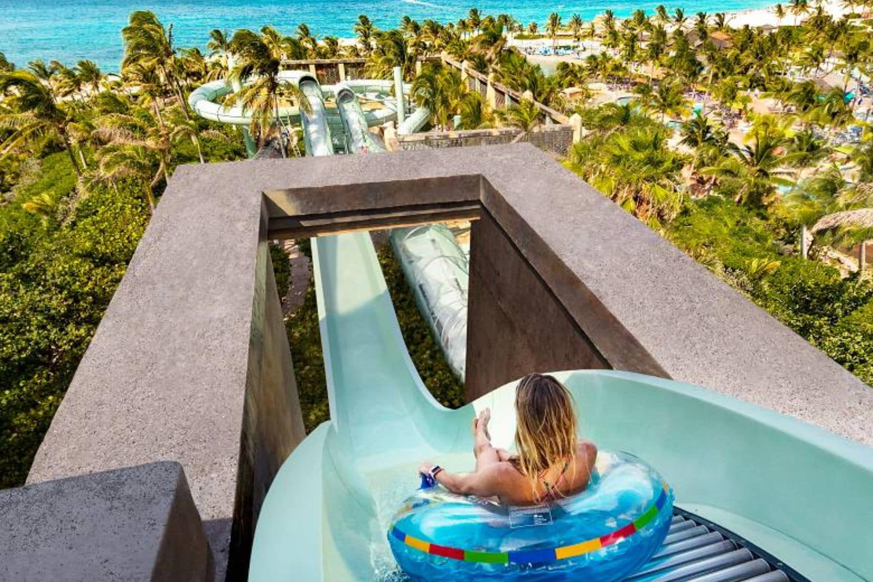 atlantis-paradise-island-bahamas-sliding