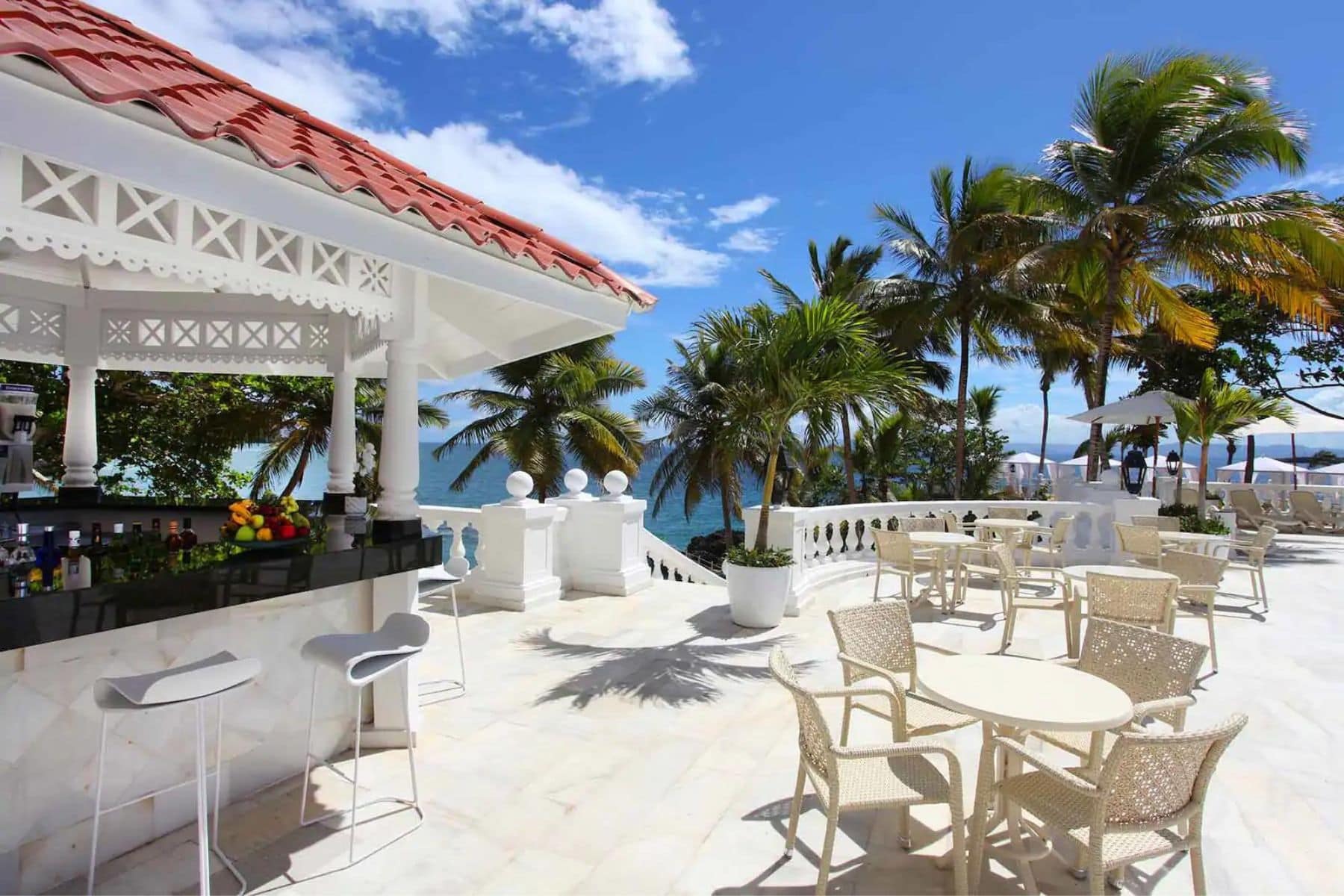 bahia-principe-luxury-samana-restaurant-outdoor
