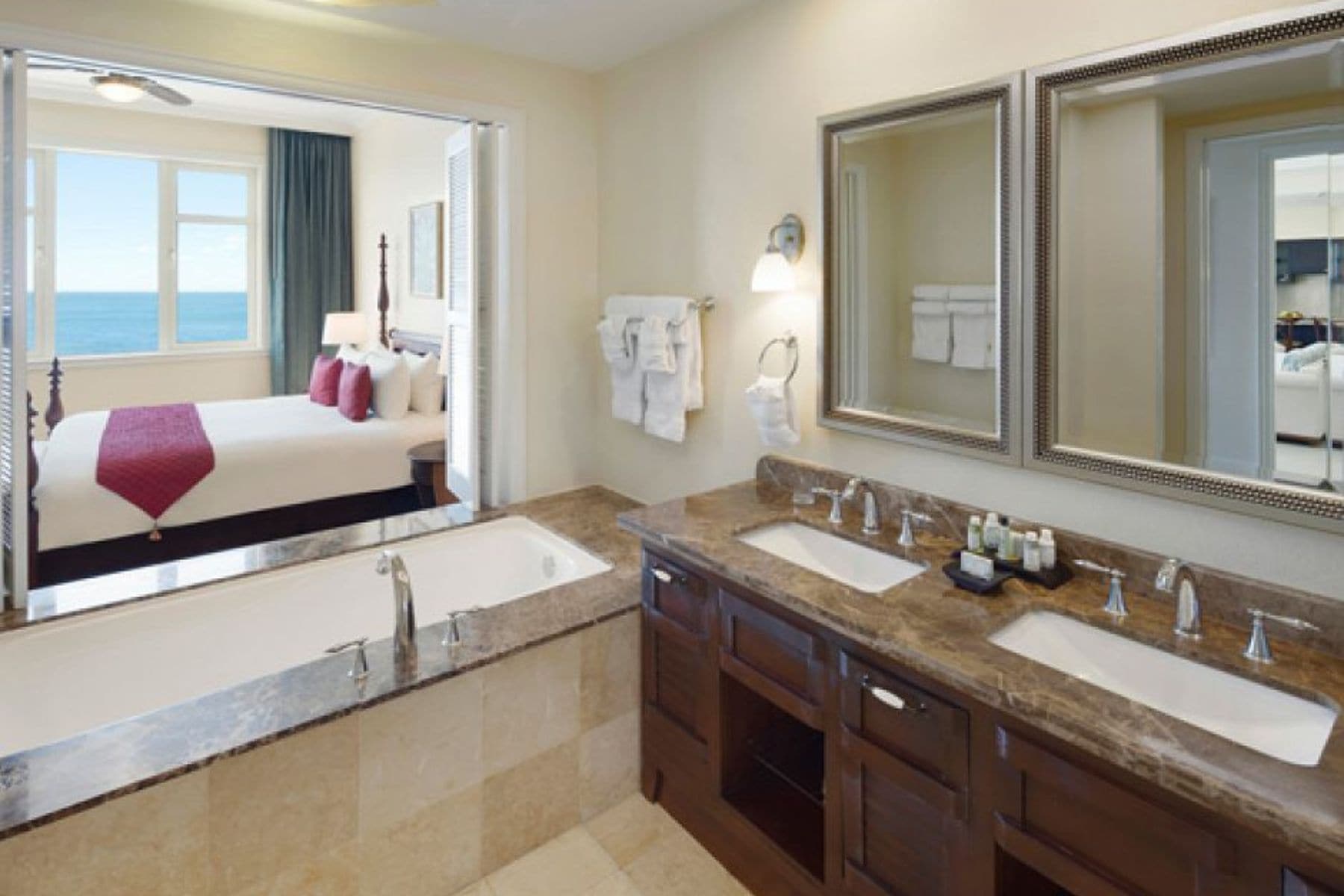 Bathroom At Grande Luxe Penthouse Butler Suite