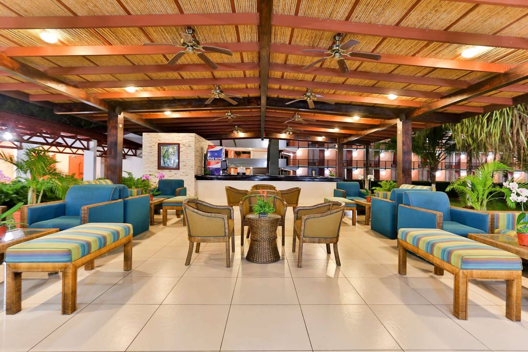 best-western-jaco-beach-lounge