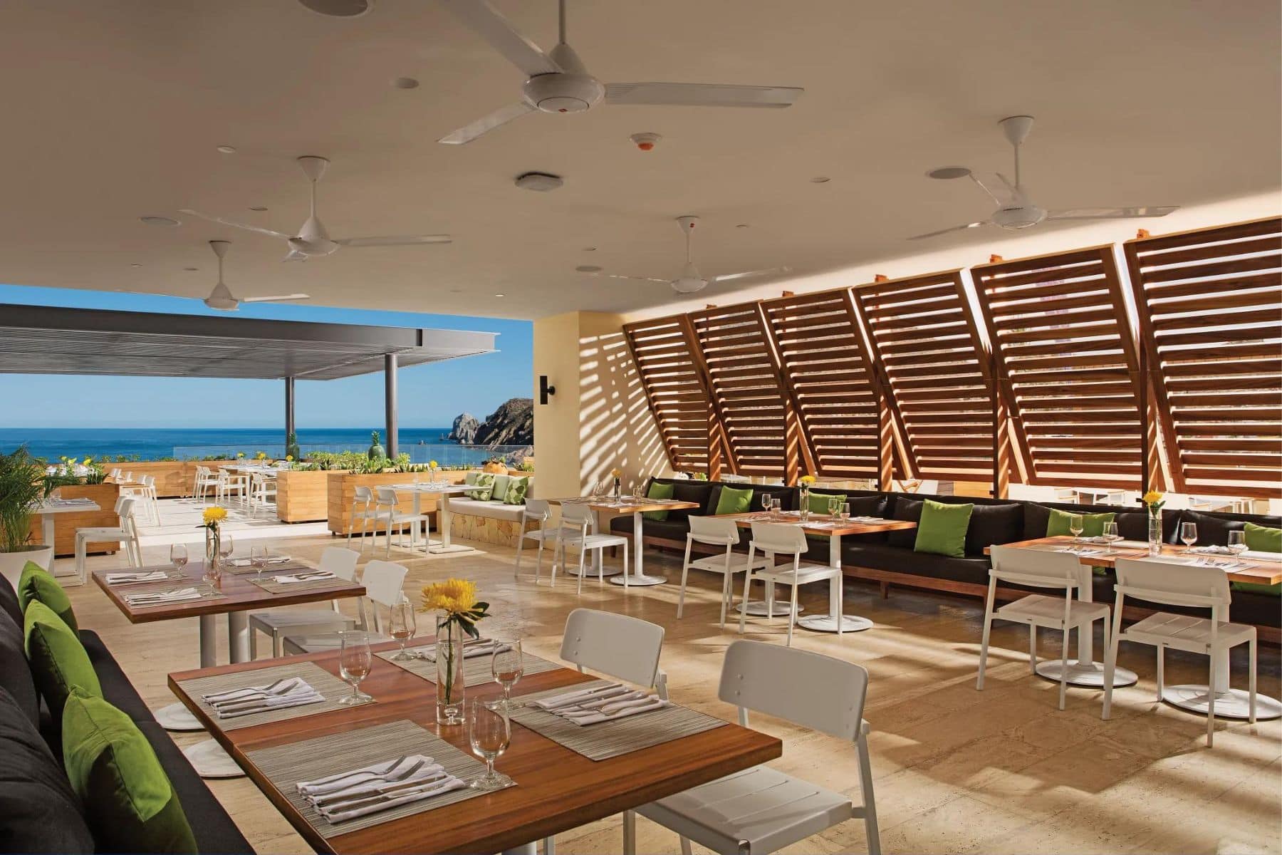 breathless-cabo-san-lucas-resort-dining