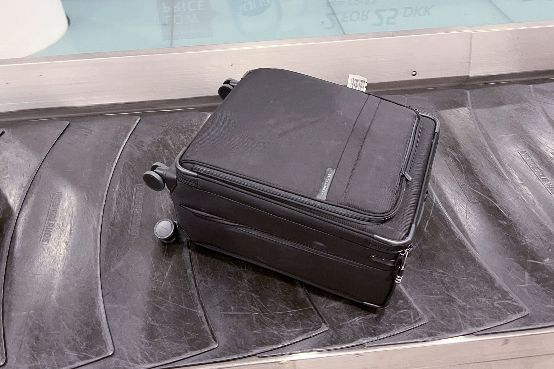 briggs-and-riley-baseline-softside-luggage-on-baggage-carousel
