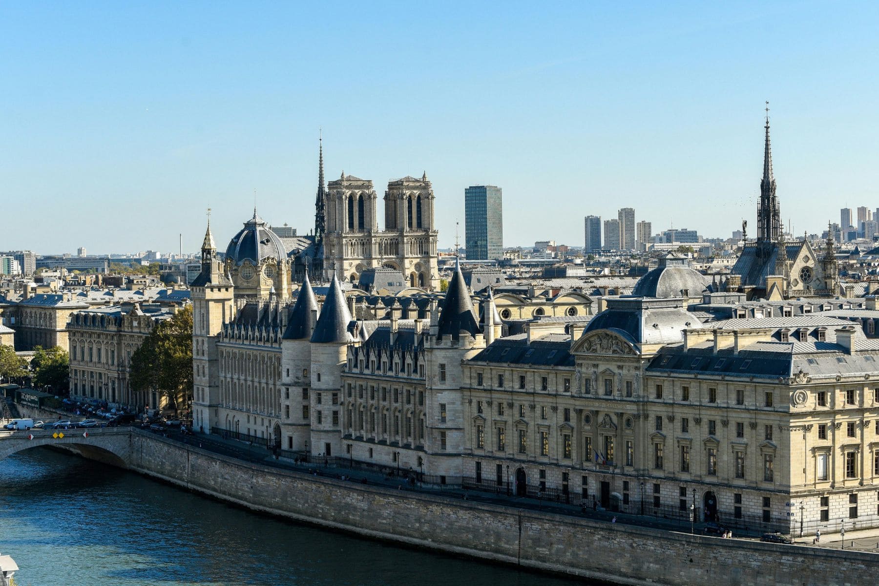 Cheval Blanc Paris Front Side