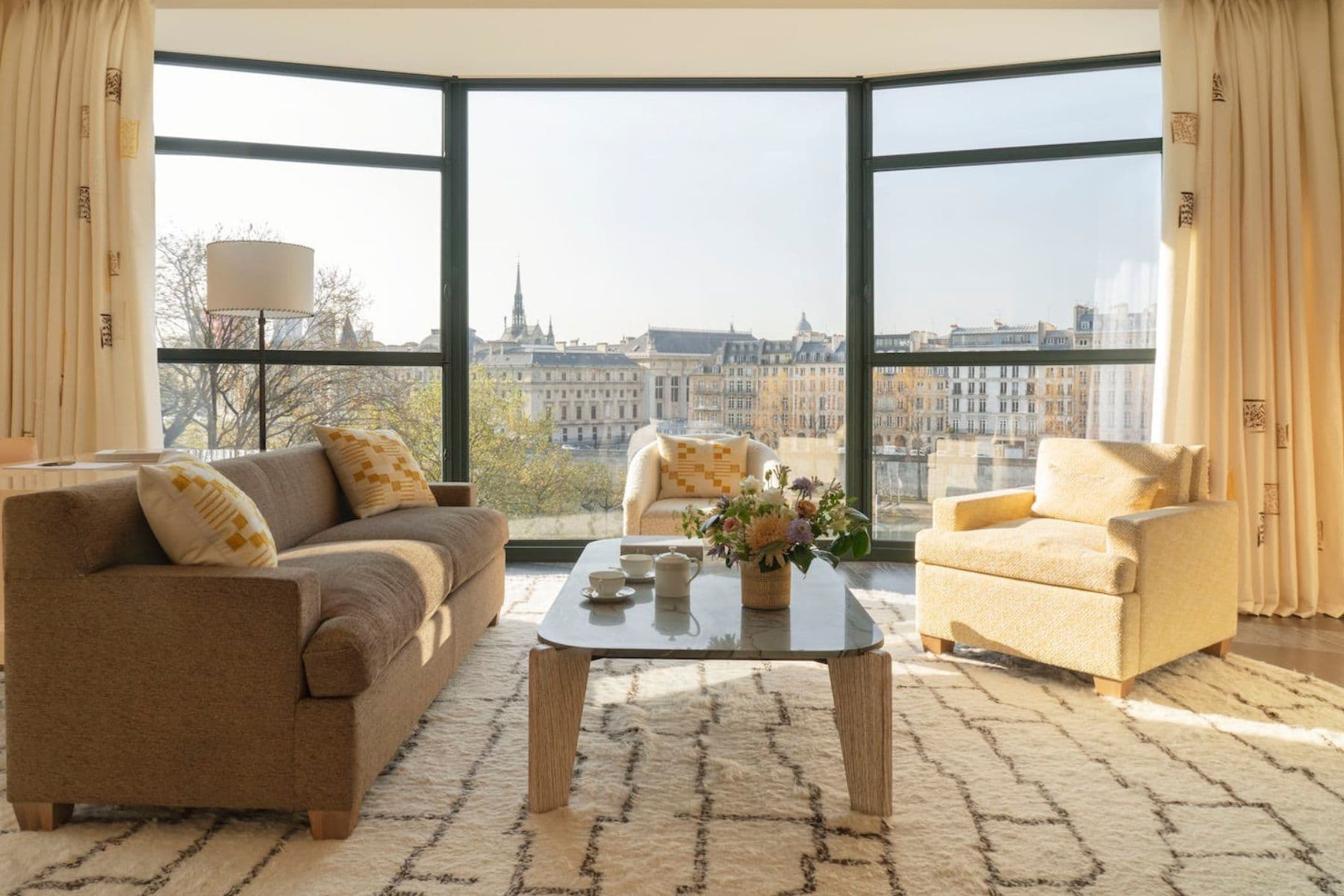 Cheval Blanc Paris Lobby