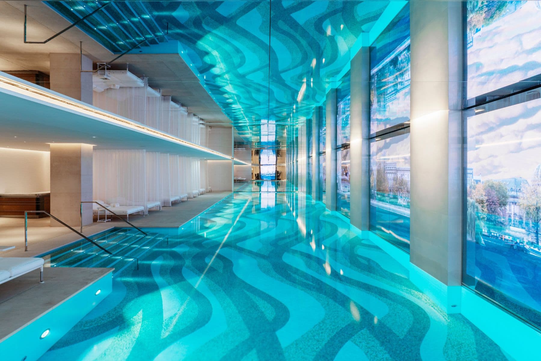 cheval-blanc-paris-pool