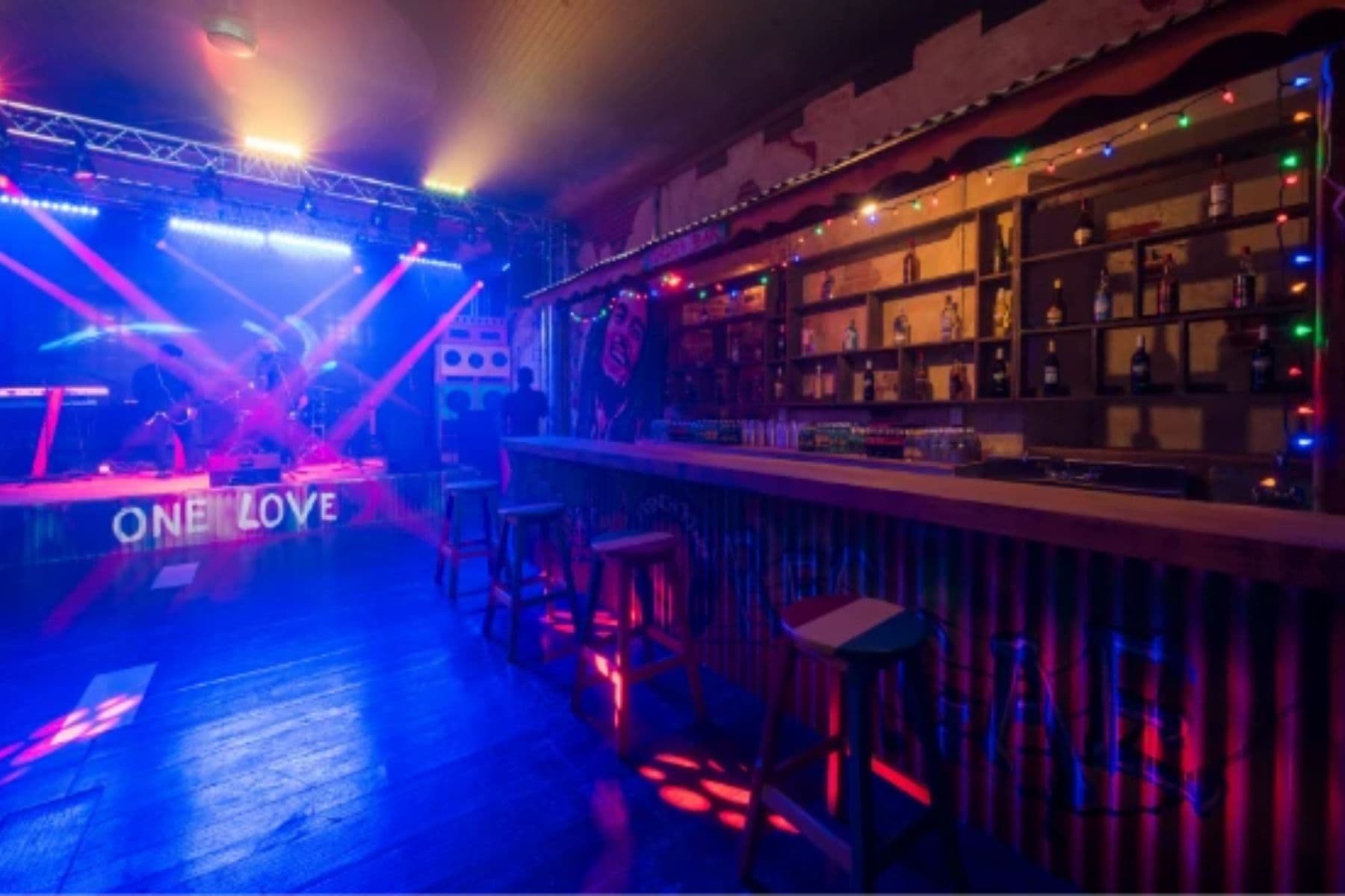 Club S At Shotel