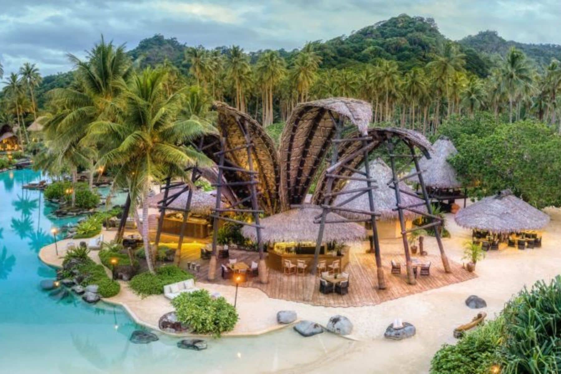 como-laucala-island-beach-bar