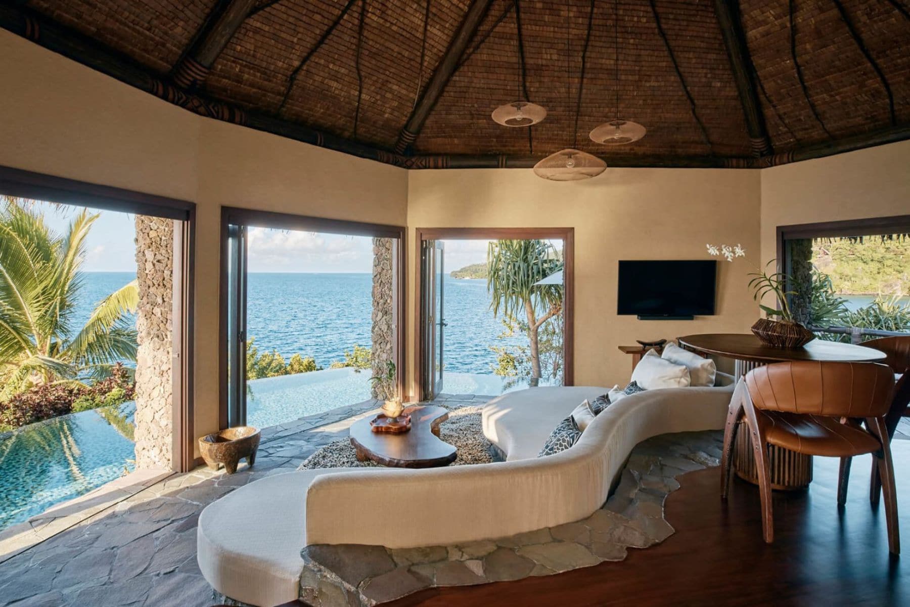como-laucala-island-living