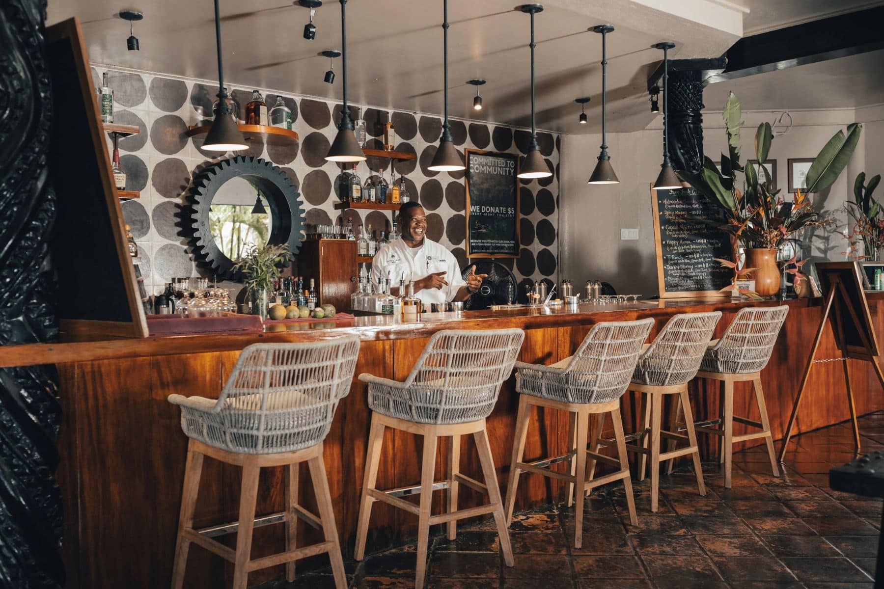 Copal Tree Lodge A Muy Ono Resort Bar