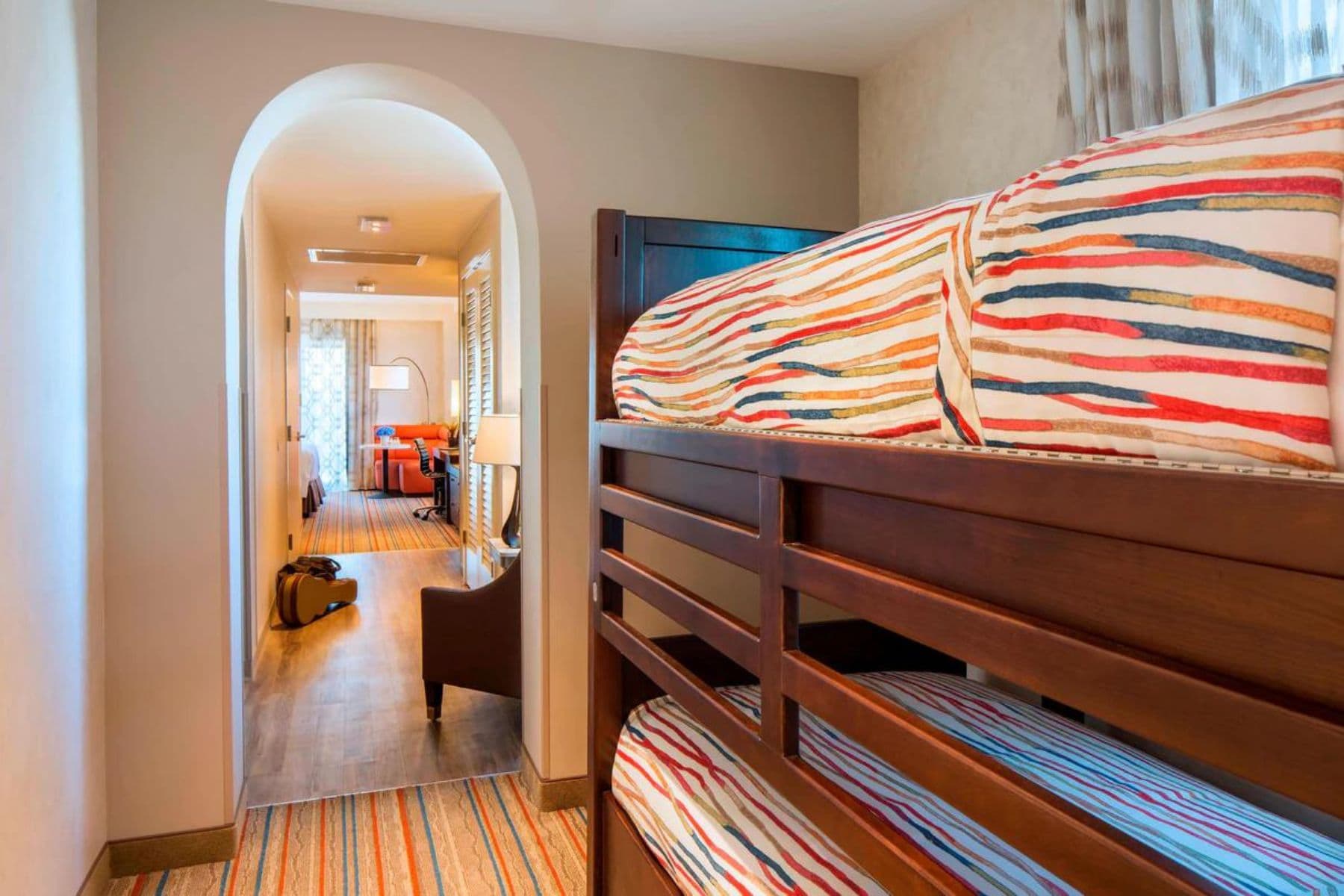 Courtyard By Marriott Anaheim Double Deck