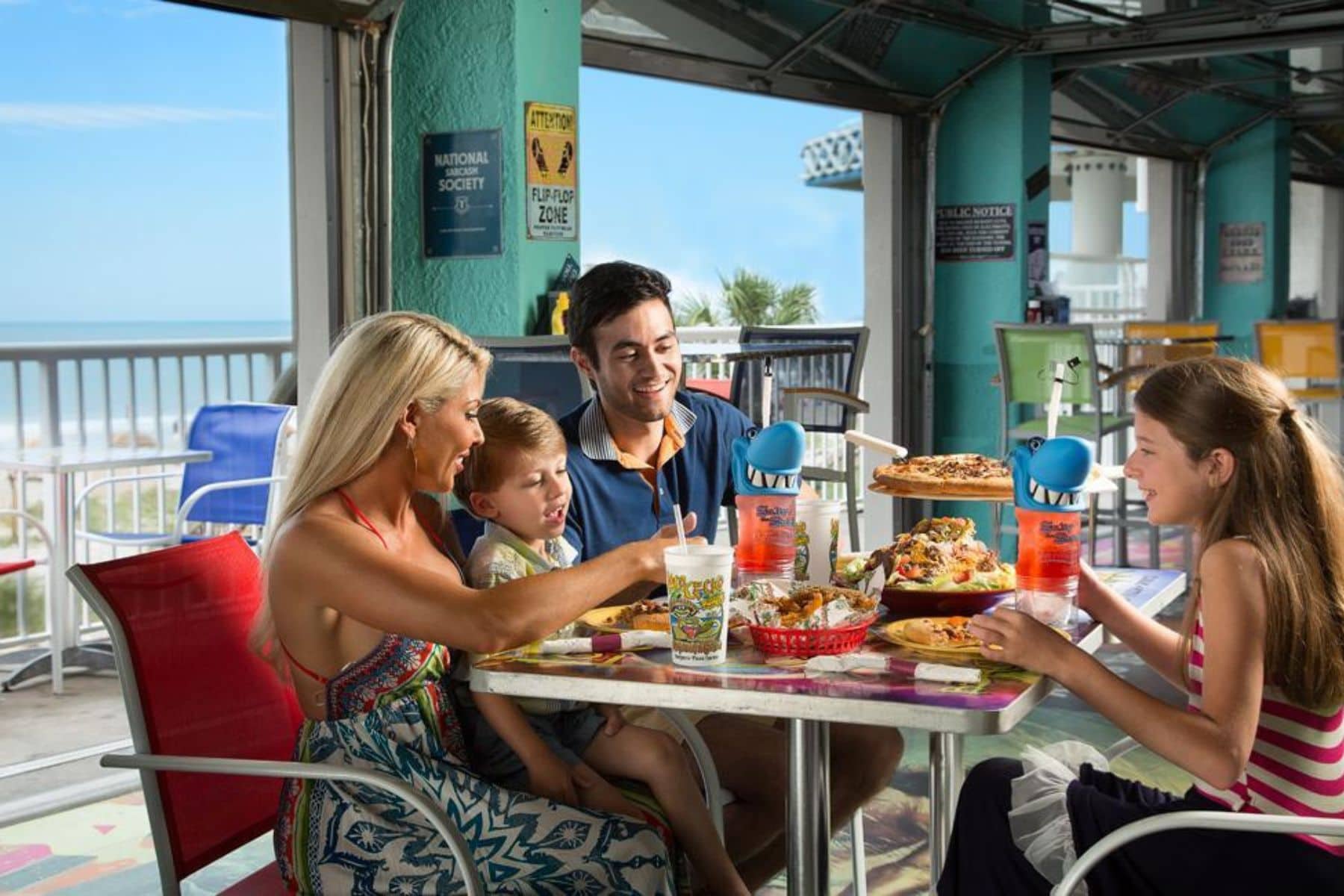 crown-reef-beach-resort-and-waterpark-food