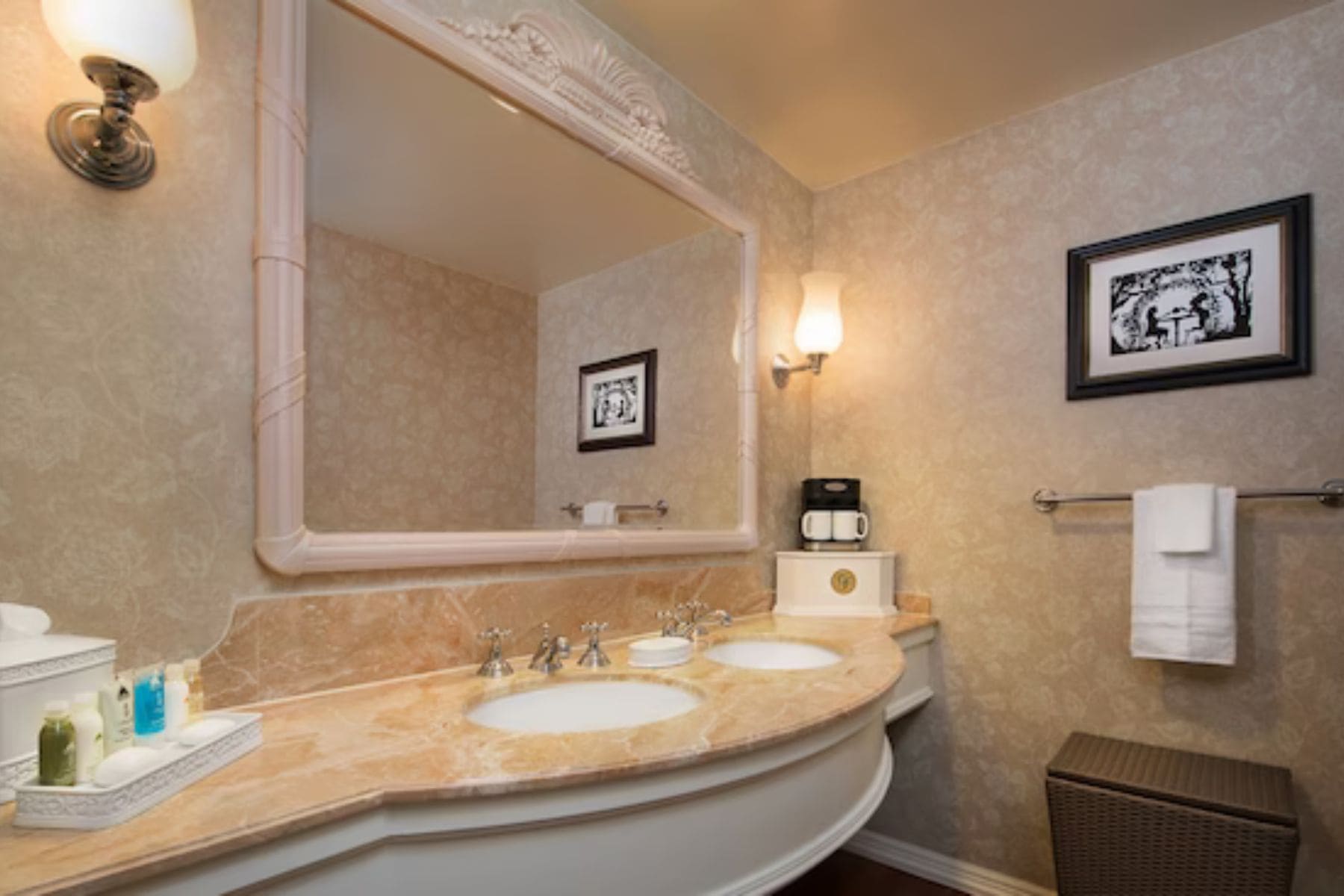 Disneys Grand Floridian Resort And Spa Bathroom