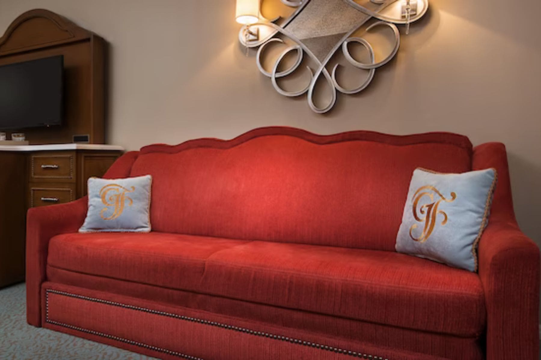 disneys-grand-floridian-resort-and-spa-sofa