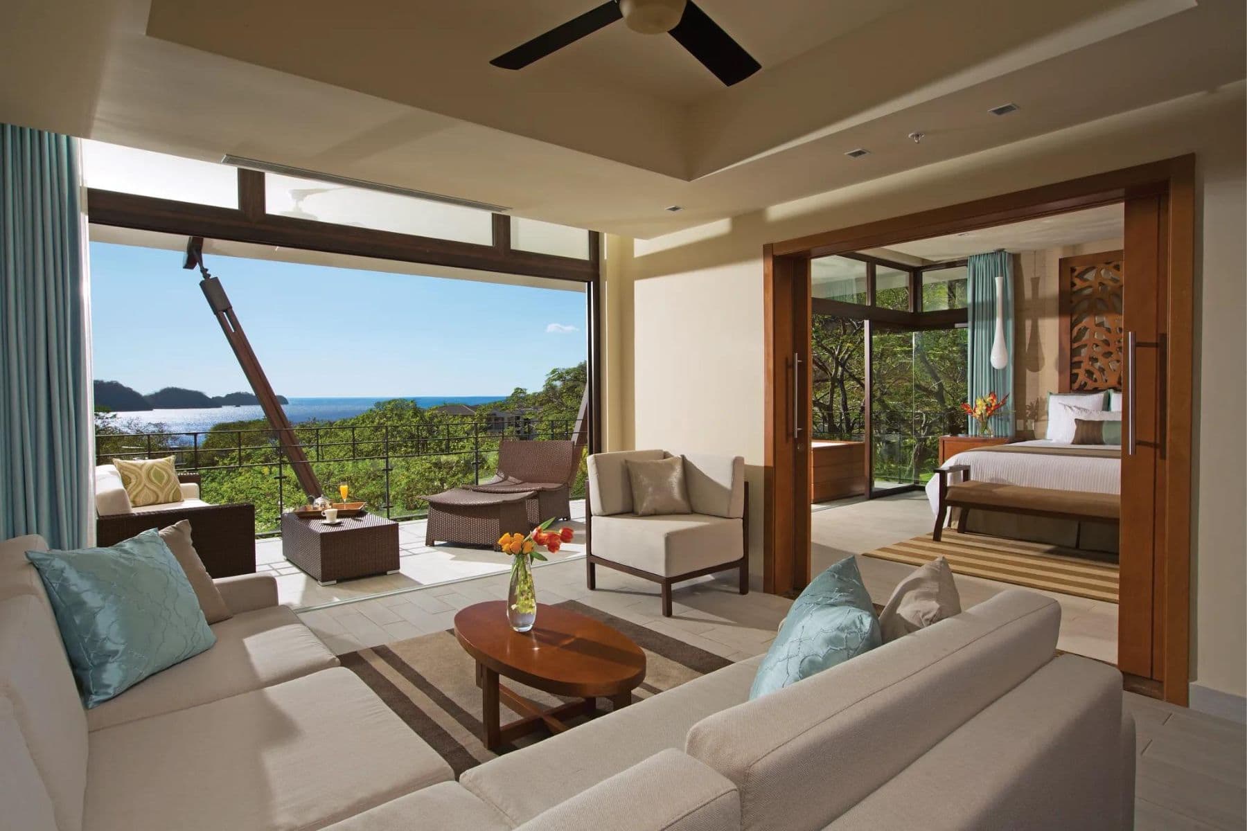 dreams-las-mareas-resort-and-spa-living-room