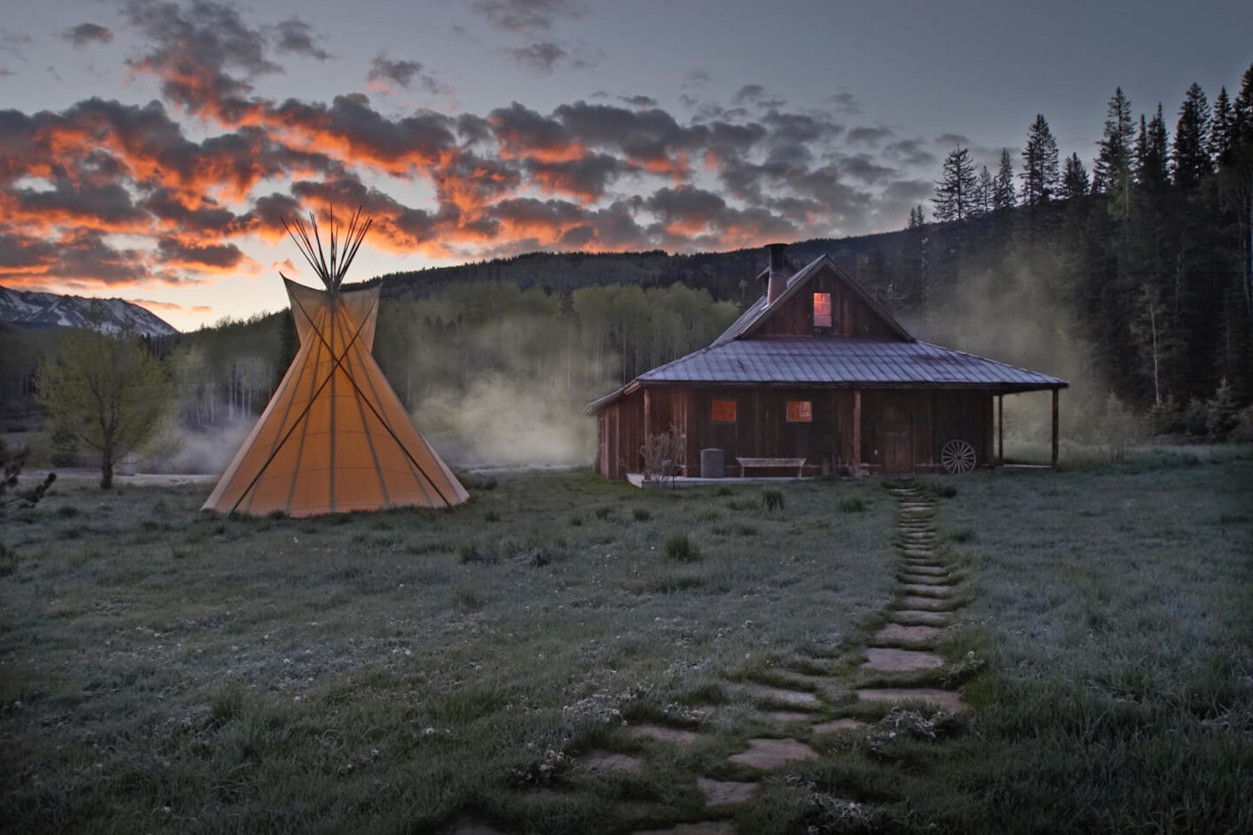 dunton-hot-springs-rico-colorado-bath-house