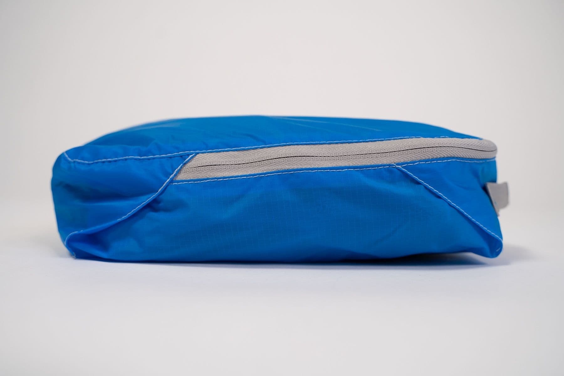 eagle-creek-pack-it-side-view-close-up