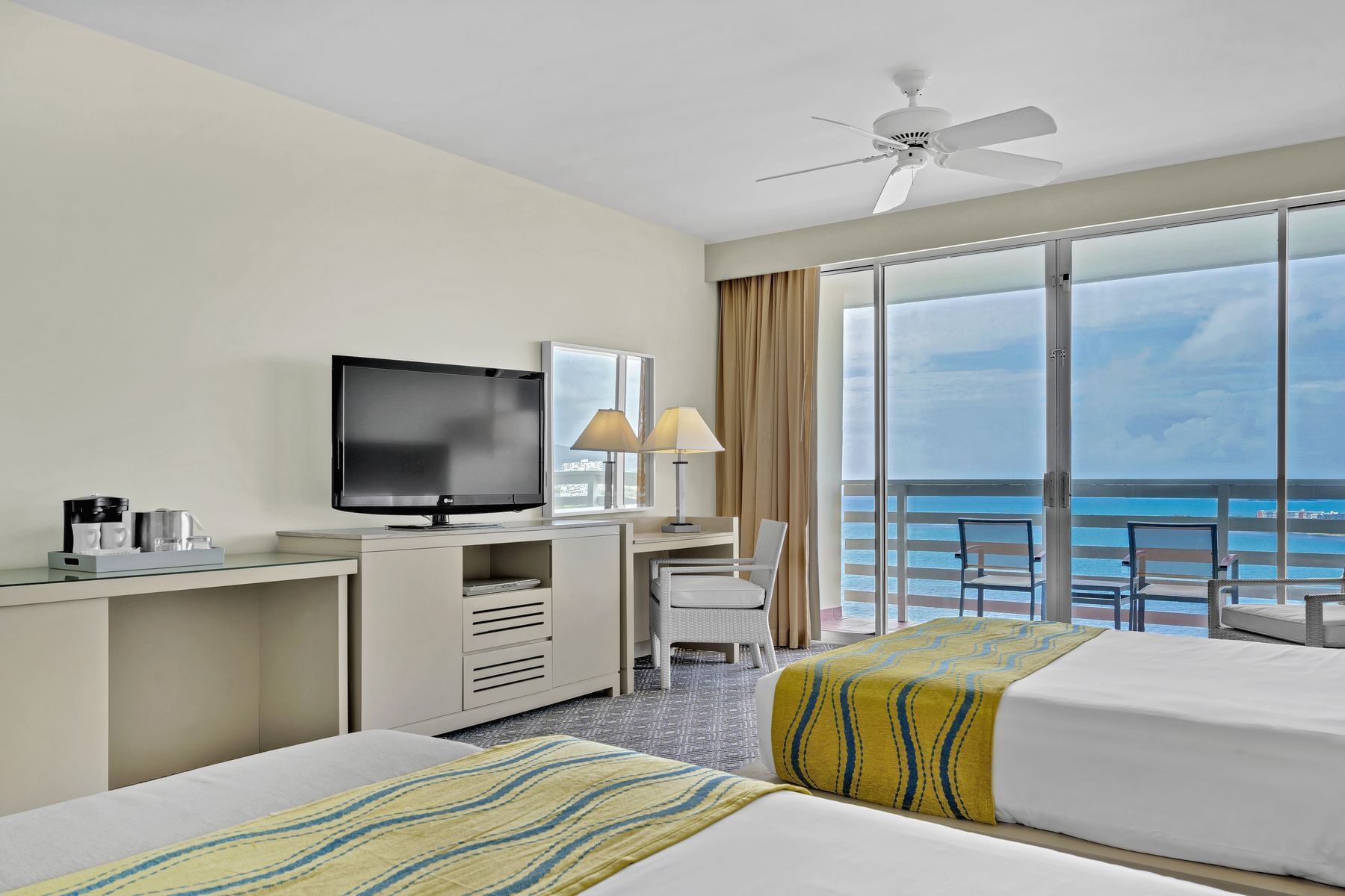 El Conquistador Resort Bed View